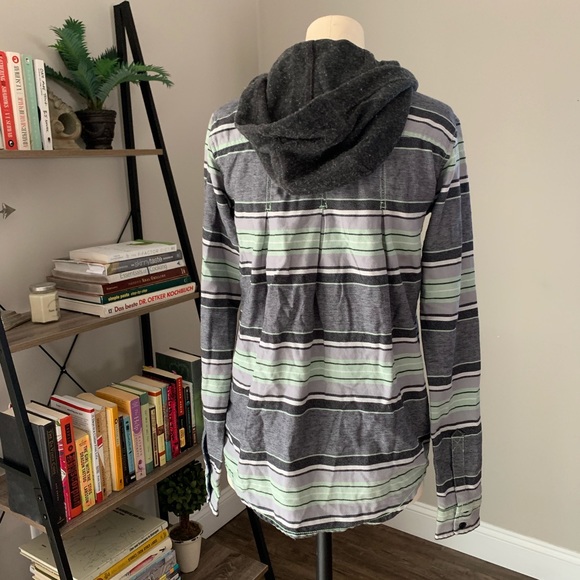 Burton Hooded Flannel - Picture 4 of 8